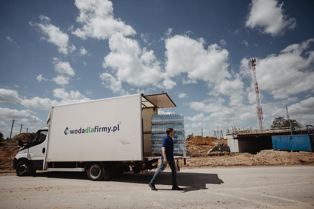 woda dla firmy - paleta wody z kaucją